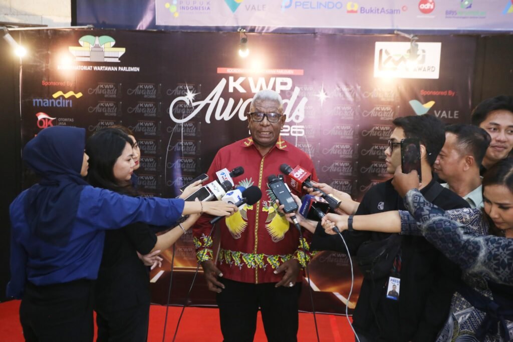 Eksistensi Mimika Diakui, Bupati Johannes Rettob Sabet Penghargaan Inovasi Daerah KWP Award 2026