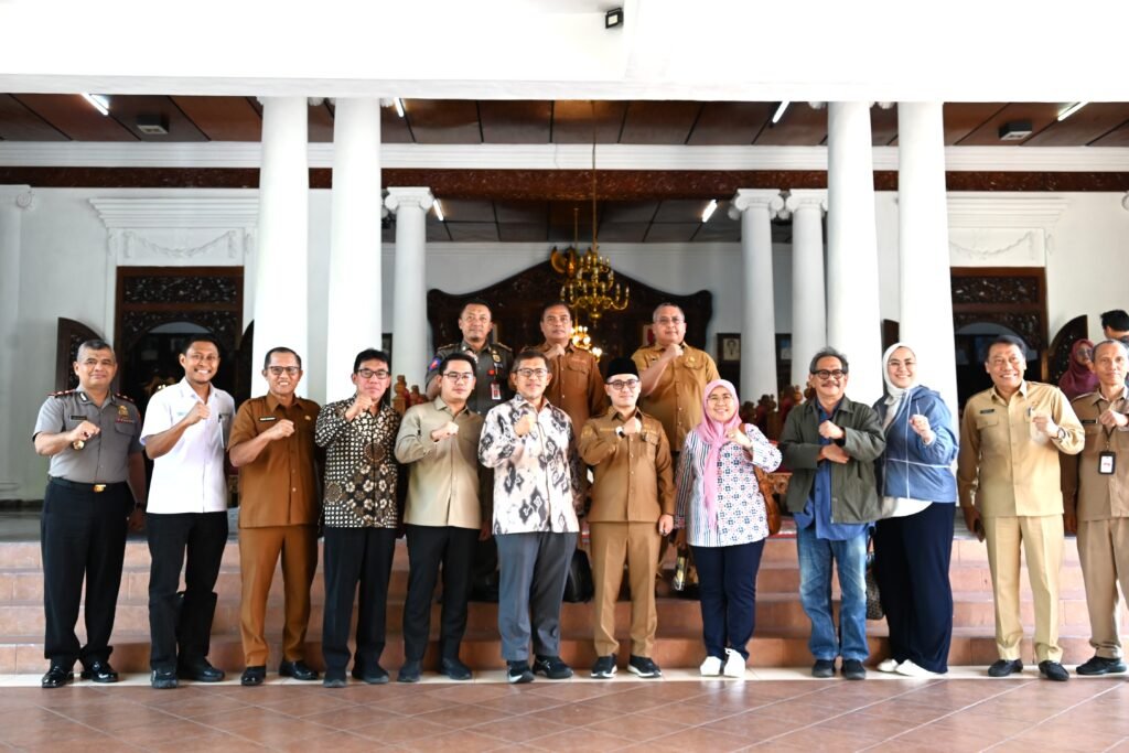 Kemitraan Petani dan Perhutani Perlu Dibangun Lebih Berkeadilan