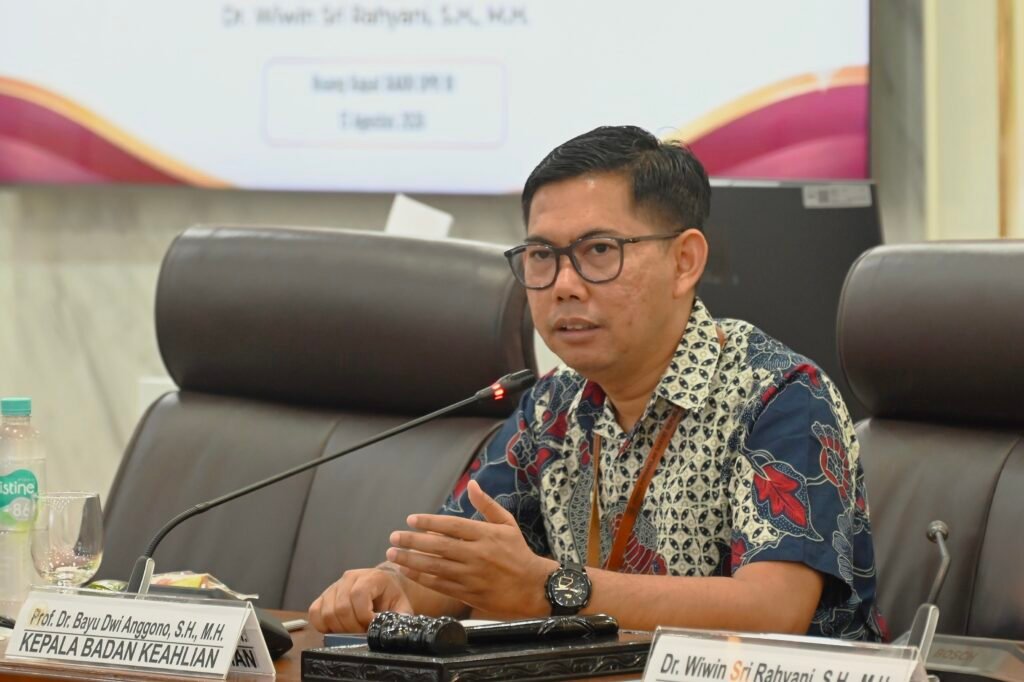 Cerdas Ber-AKSI: Inovasi AI Pendukung Legislasi yang Aman dan Dalam Kendali Internal DPR