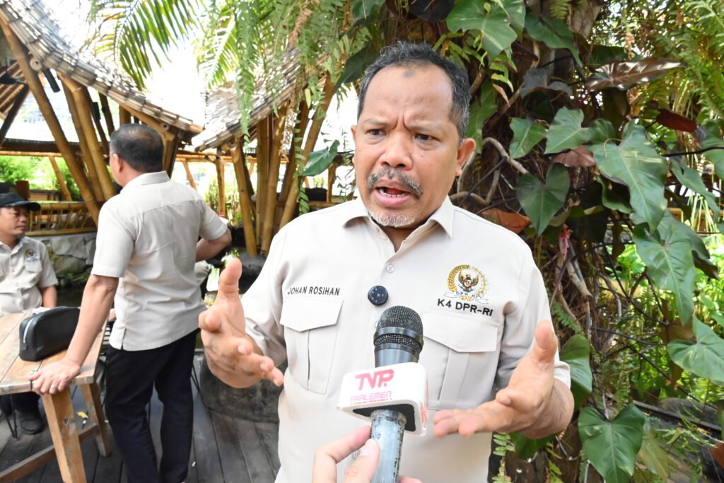 Soroti Minimnya Anggaran Daya Saing, Johan Rosihan: UMKM Perikanan Jangan Dibebani Biaya Sertifikasi