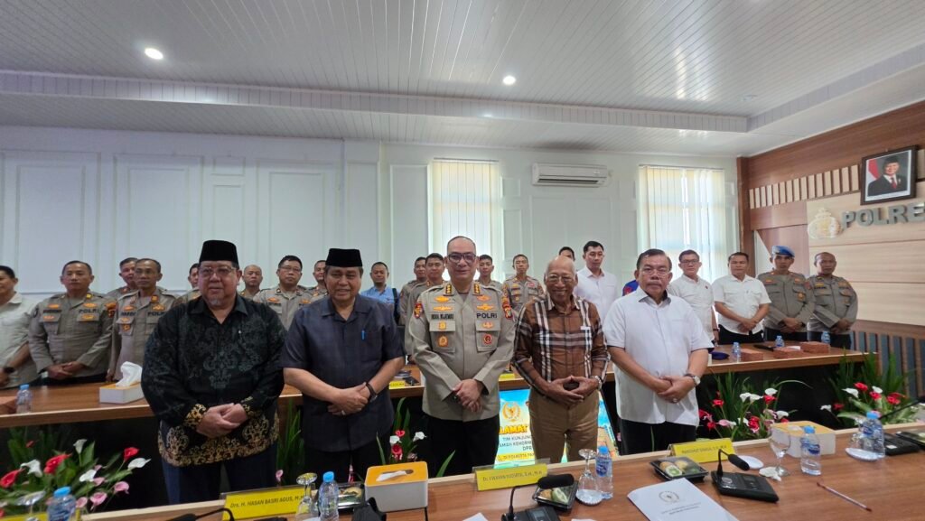 MKD Minta Polisi Ikut Awasi Etik dan Penggunaan TNKB Khusus Anggota DPR